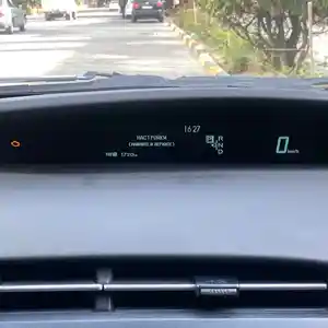 Русифицированный спидометр на Toyota Prius