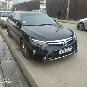 Toyota Camry, 2017