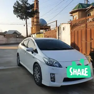 Toyota Prius, 2011