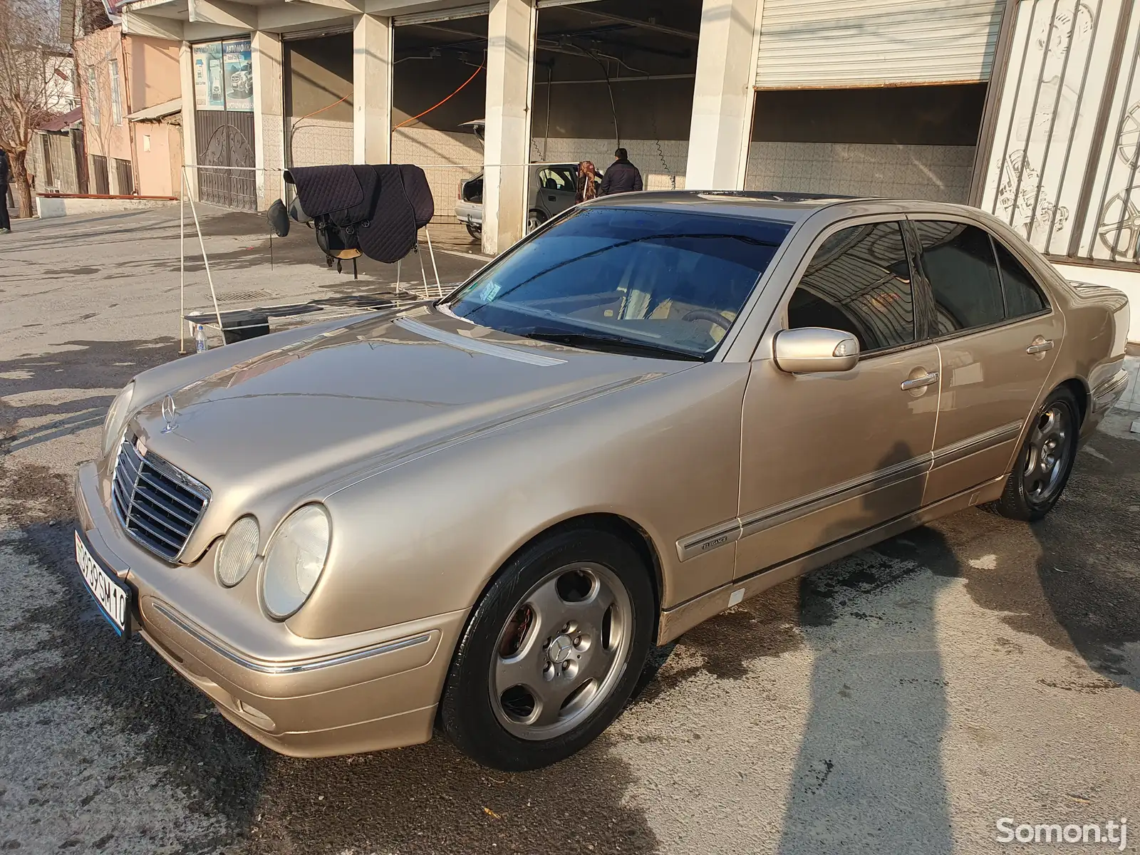 Mercedes-Benz E class, 2000-1