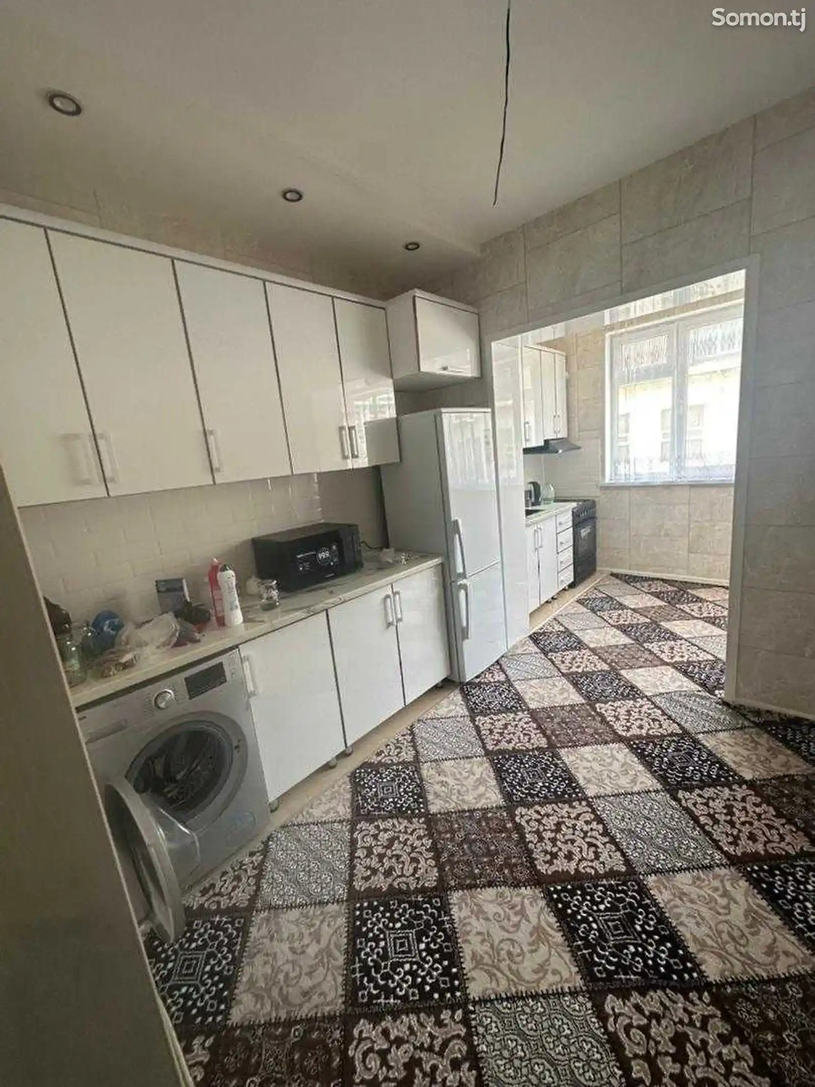 2-комн. квартира, 3 этаж, 60м², Космонавтов-8