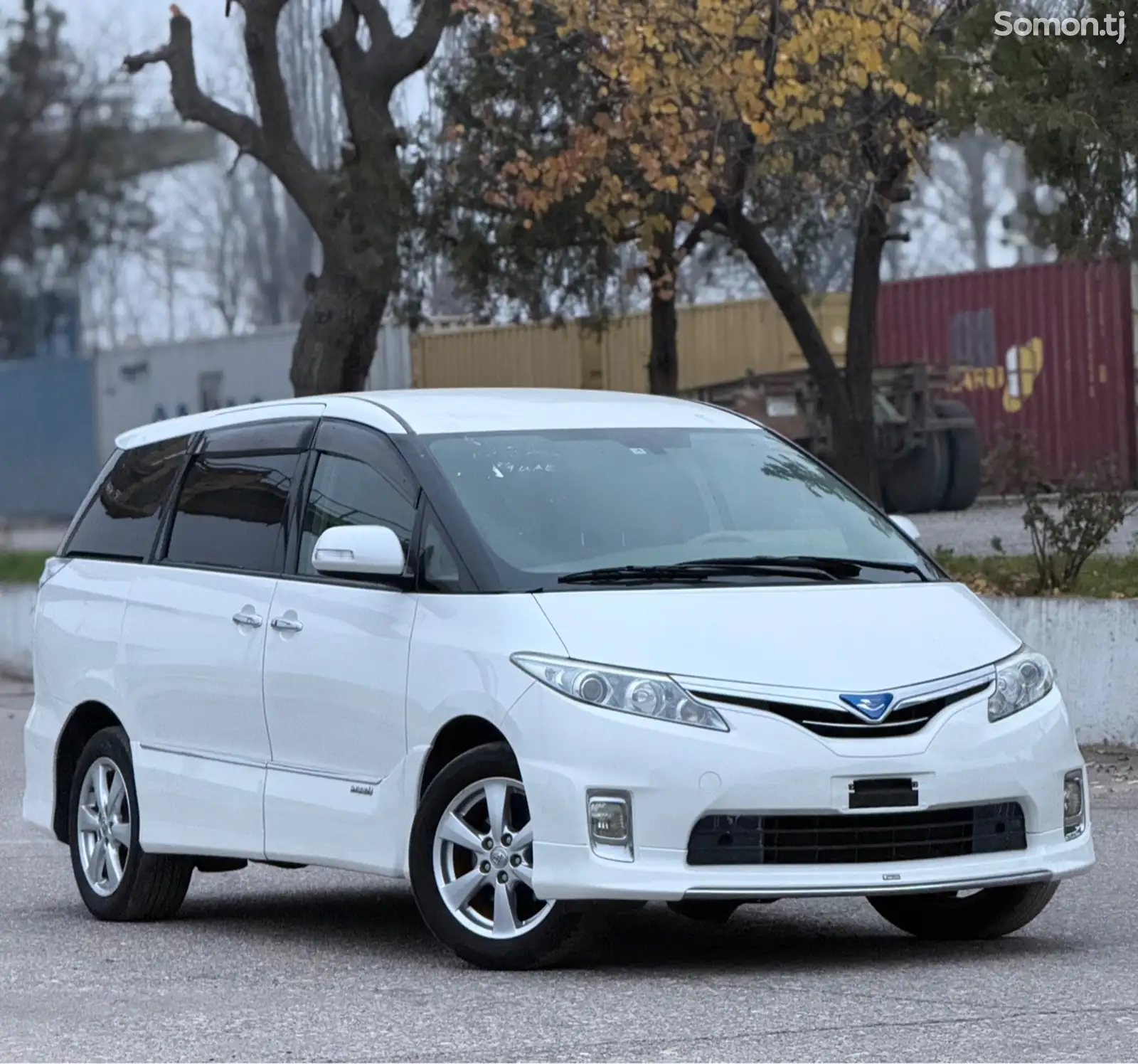 Toyota Estima, 2014-1