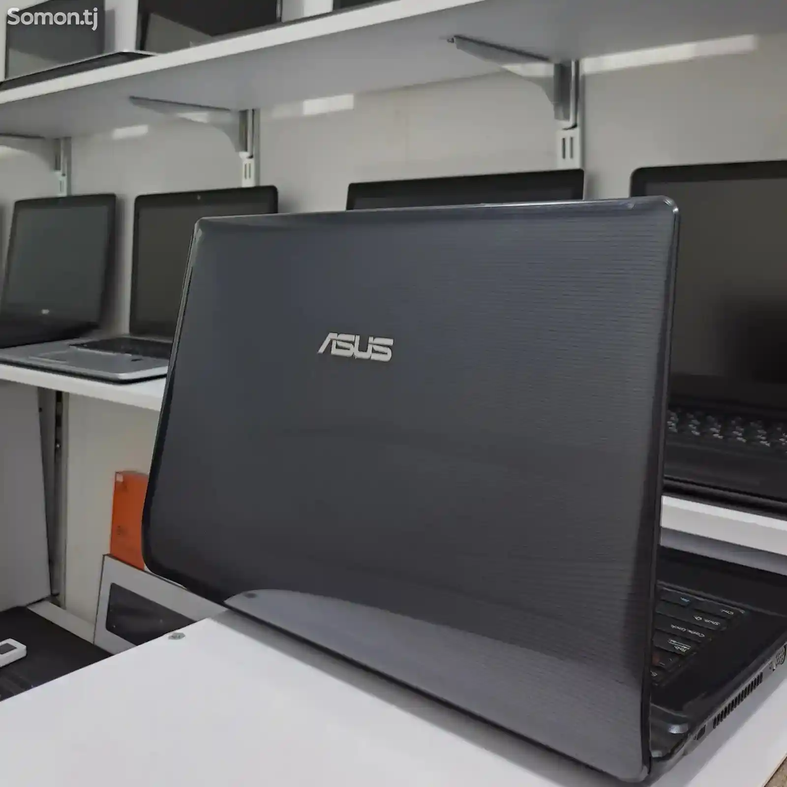 Ноутбук Asus Pentium-3