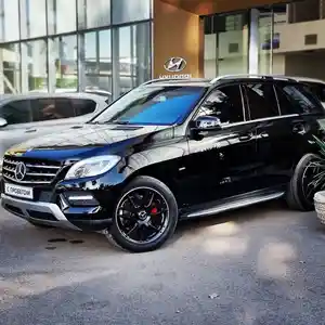 Mercedes-Benz ML class, 2012