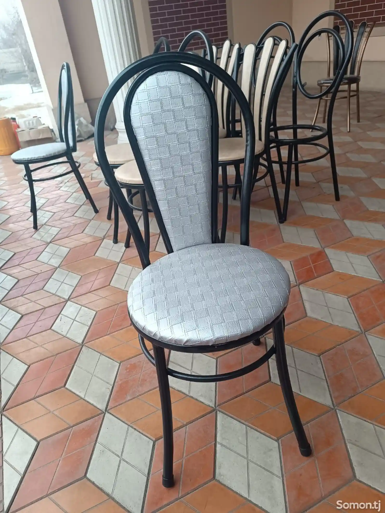 Стол и стулья для сада и парка на заказ-10