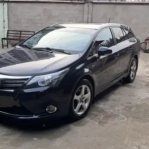 Toyota Avensis, 2013