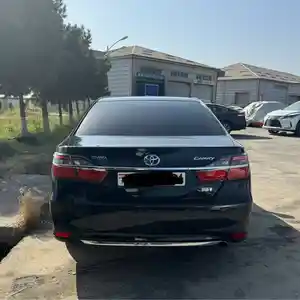 Toyota Camry, 2015