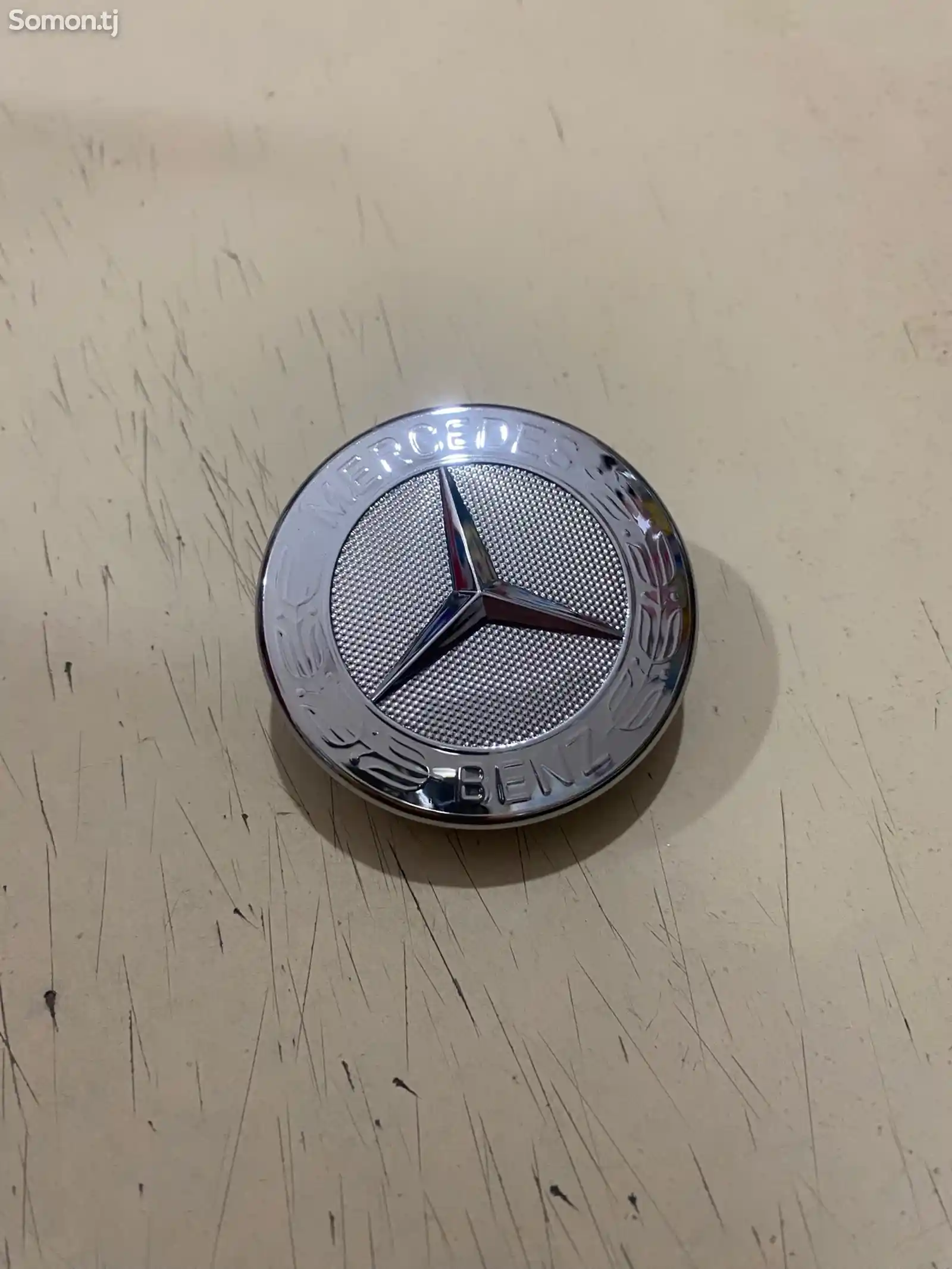 Логотип от Mercedes-Benz W212-2