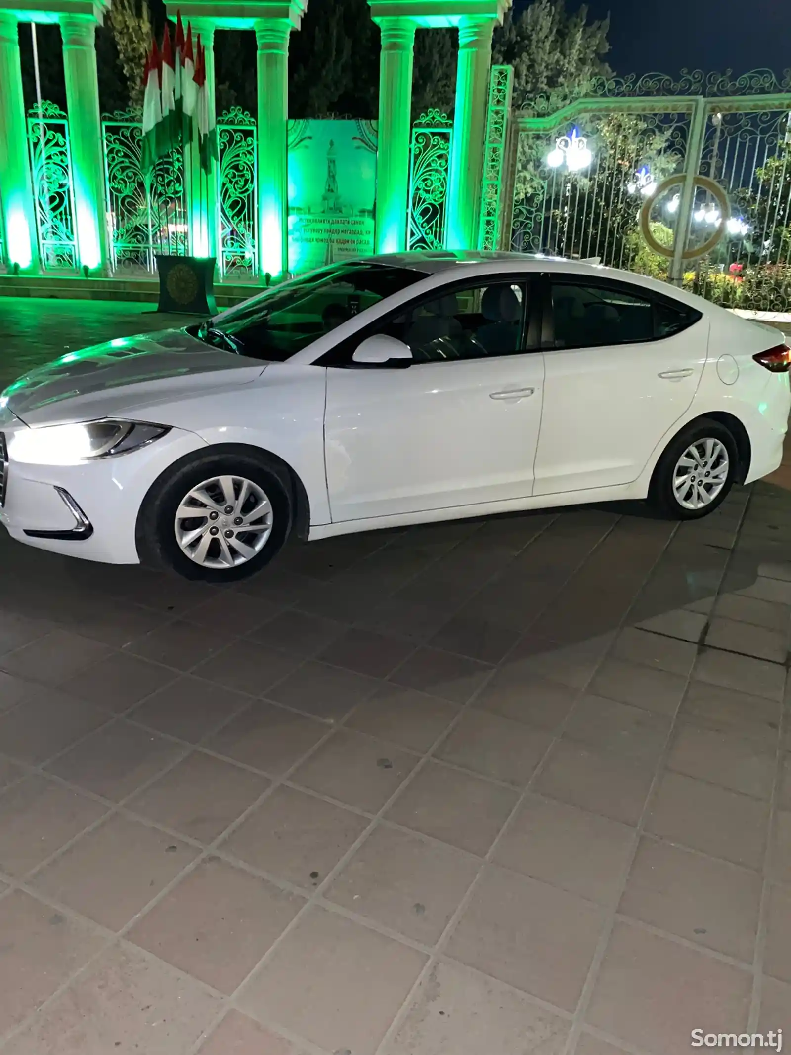 Hyundai Elantra, 2017-8