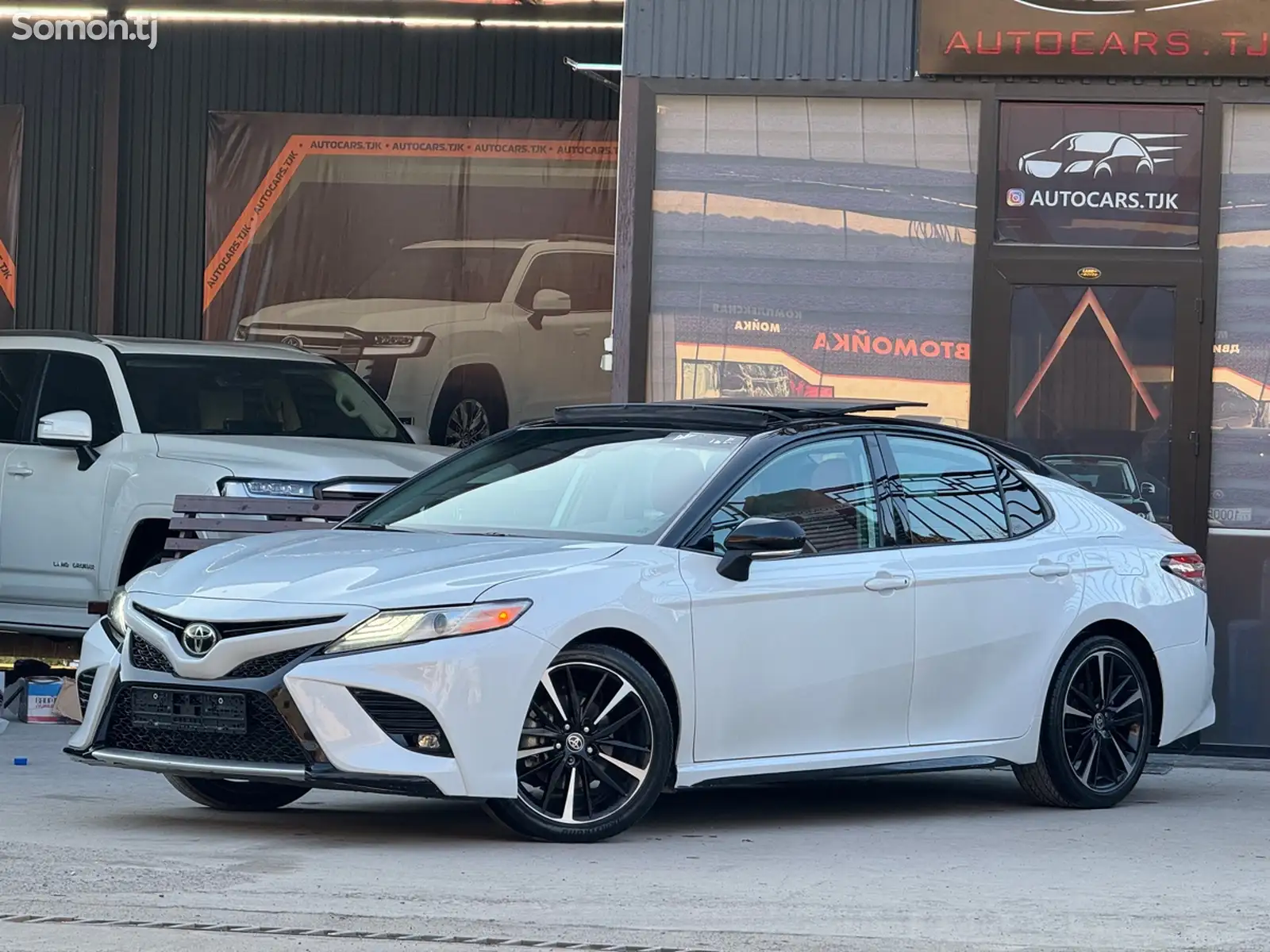 Toyota Camry, 2021-1