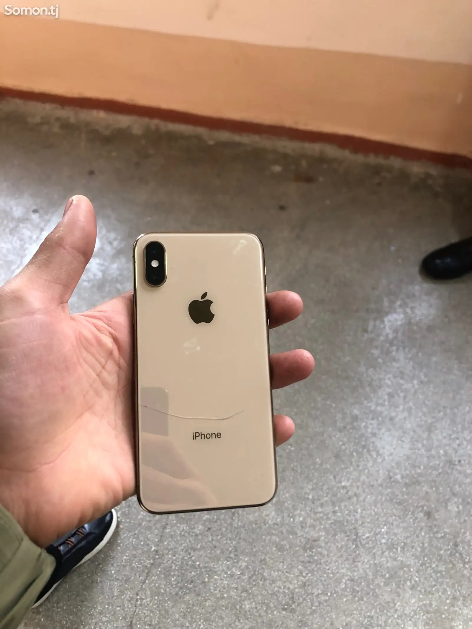 Apple iPhone Xs, 64 gb, Gold-1