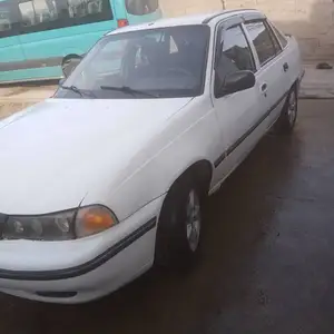 Daewoo Nexia, 1995