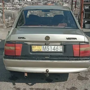 Opel Vectra A, 1992