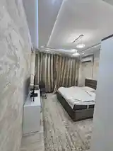 2-комн. квартира, 16 этаж, 85 м², Дом печати-10