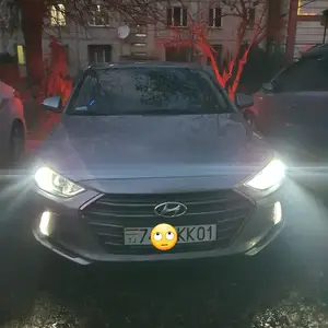 Hyundai Elantra, 2017