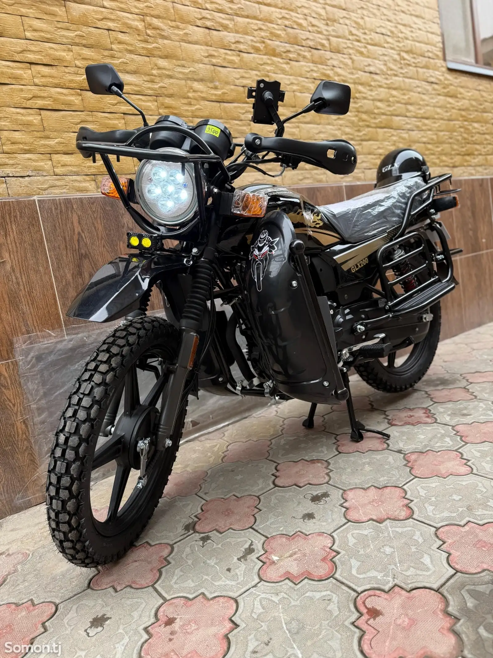 Мотоцикл GLX-Suzuki-200 куба-1