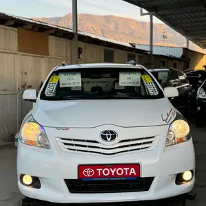 Toyota Corolla Verso, 2011