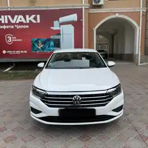 Volkswagen Jetta, 2019