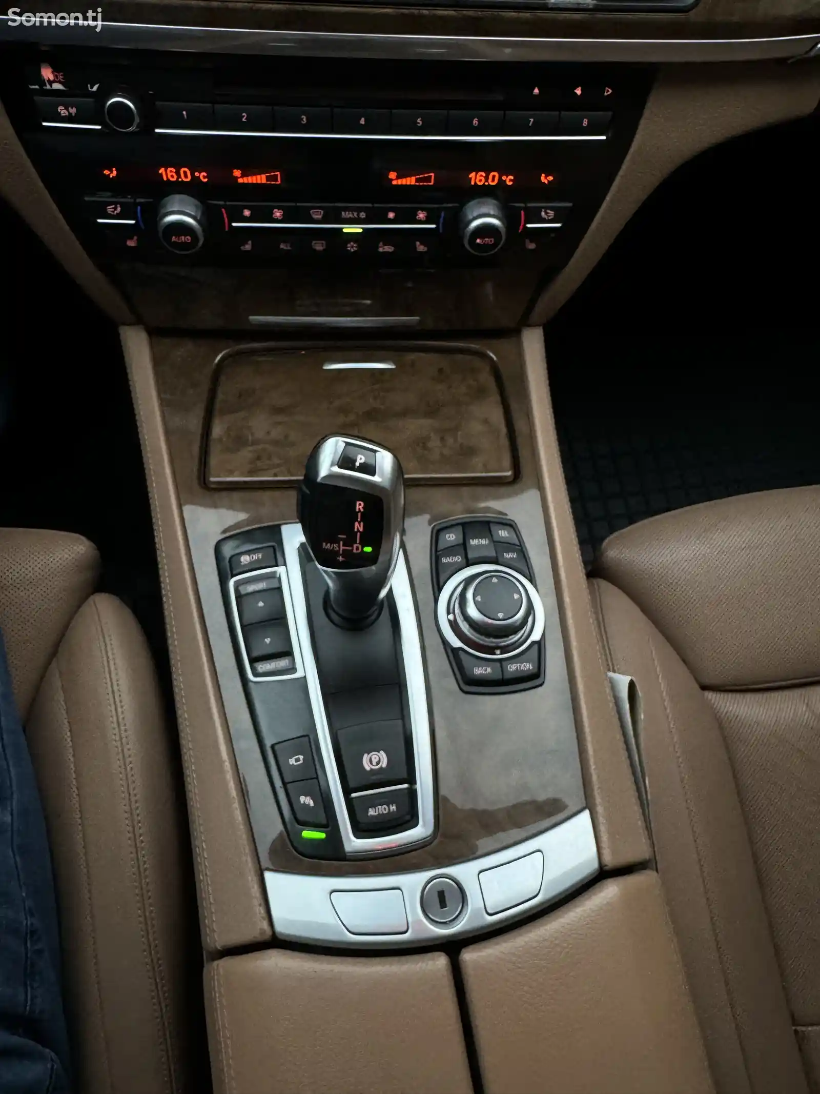 BMW 7 series, 2010-9