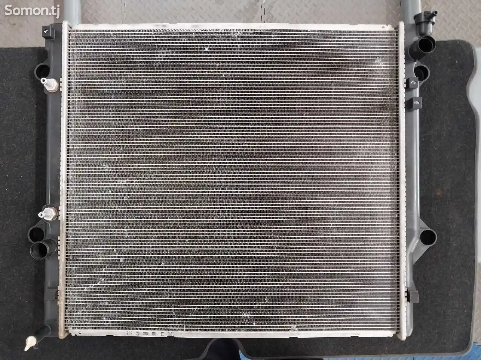 Радиатор охлаждения двигателя Toyota-2