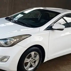 Hyundai Avante, 2012