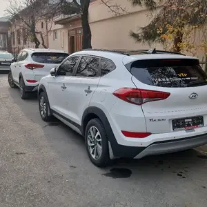 Hyundai Tucson, 2016