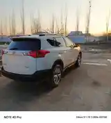 Toyota RAV 4, 2015-4