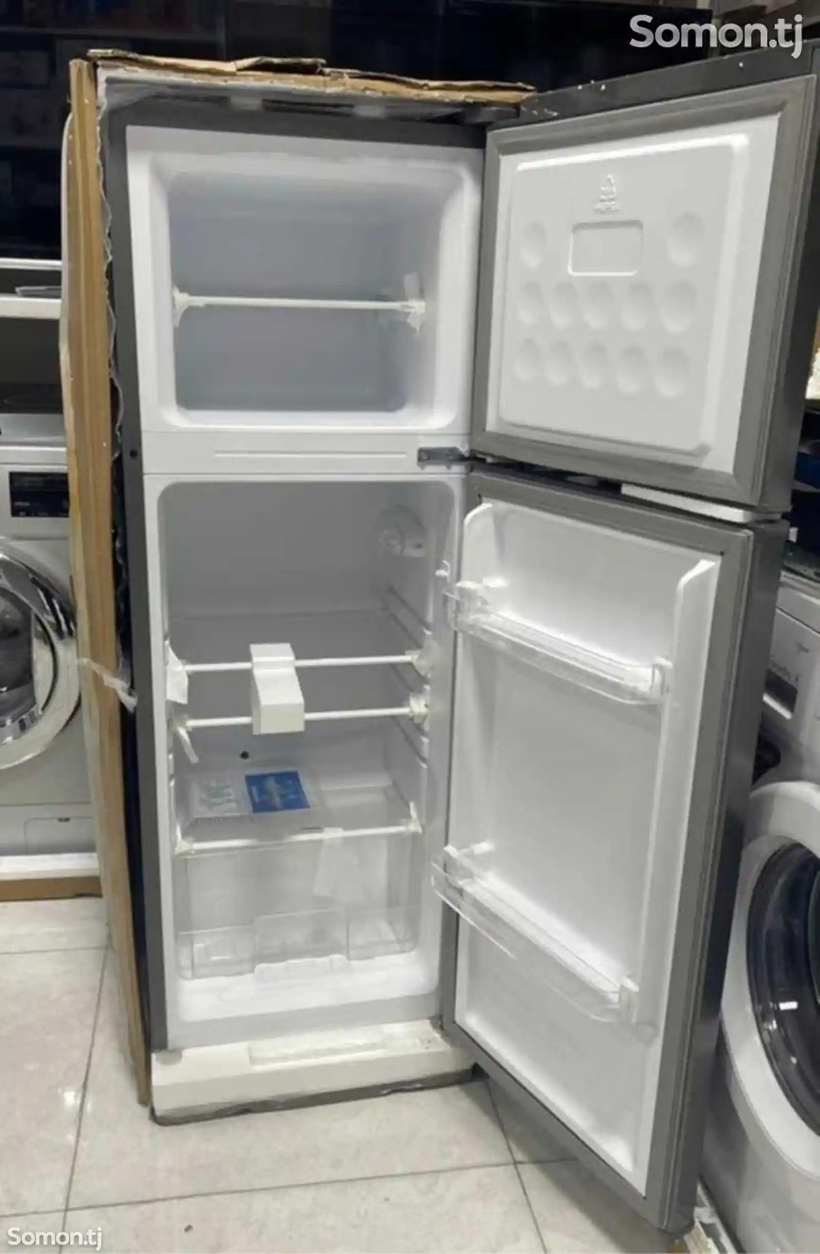 Холодильник Skayworth-2