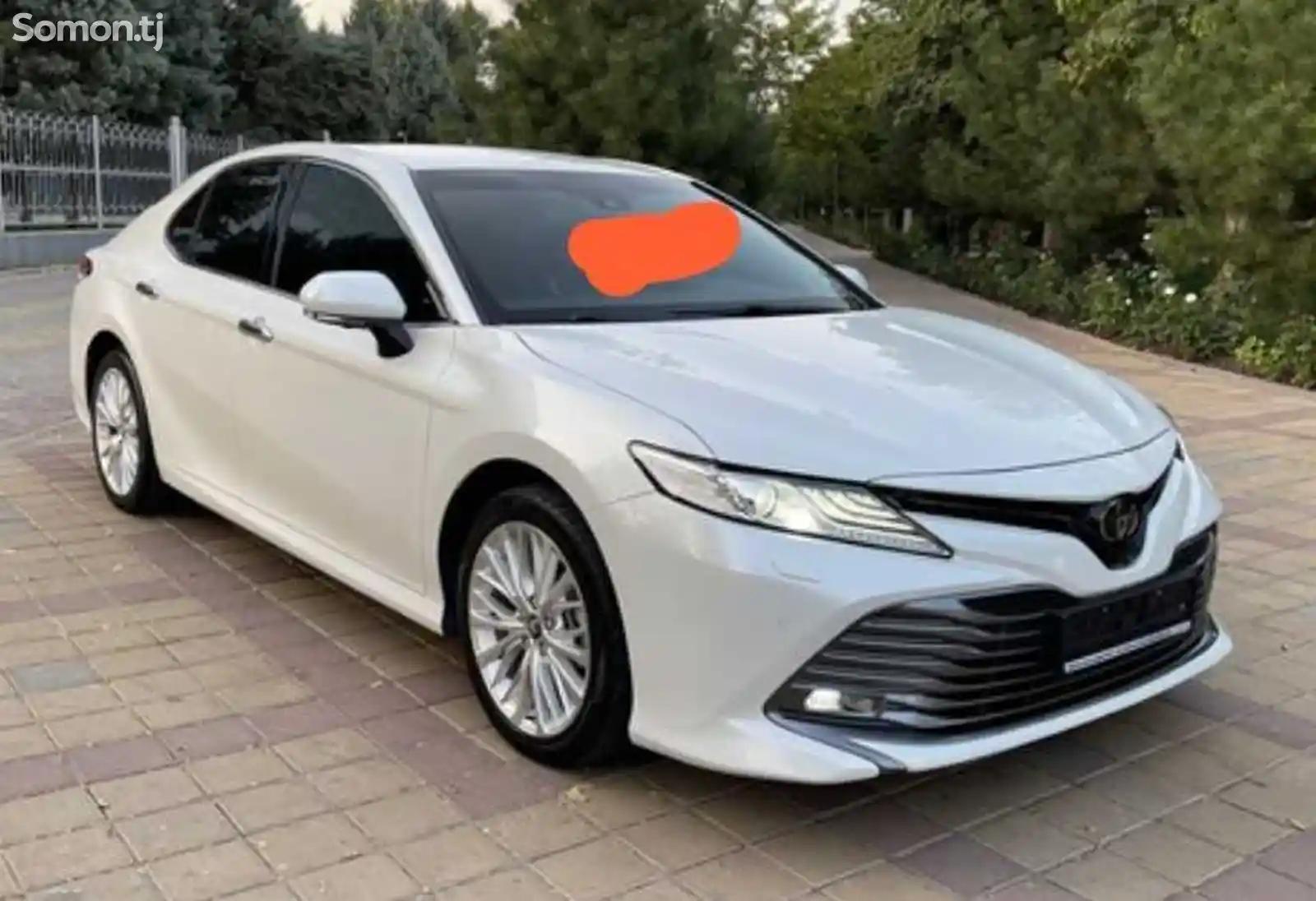 Лобовое стекло на Toyota Camry 6 XSE