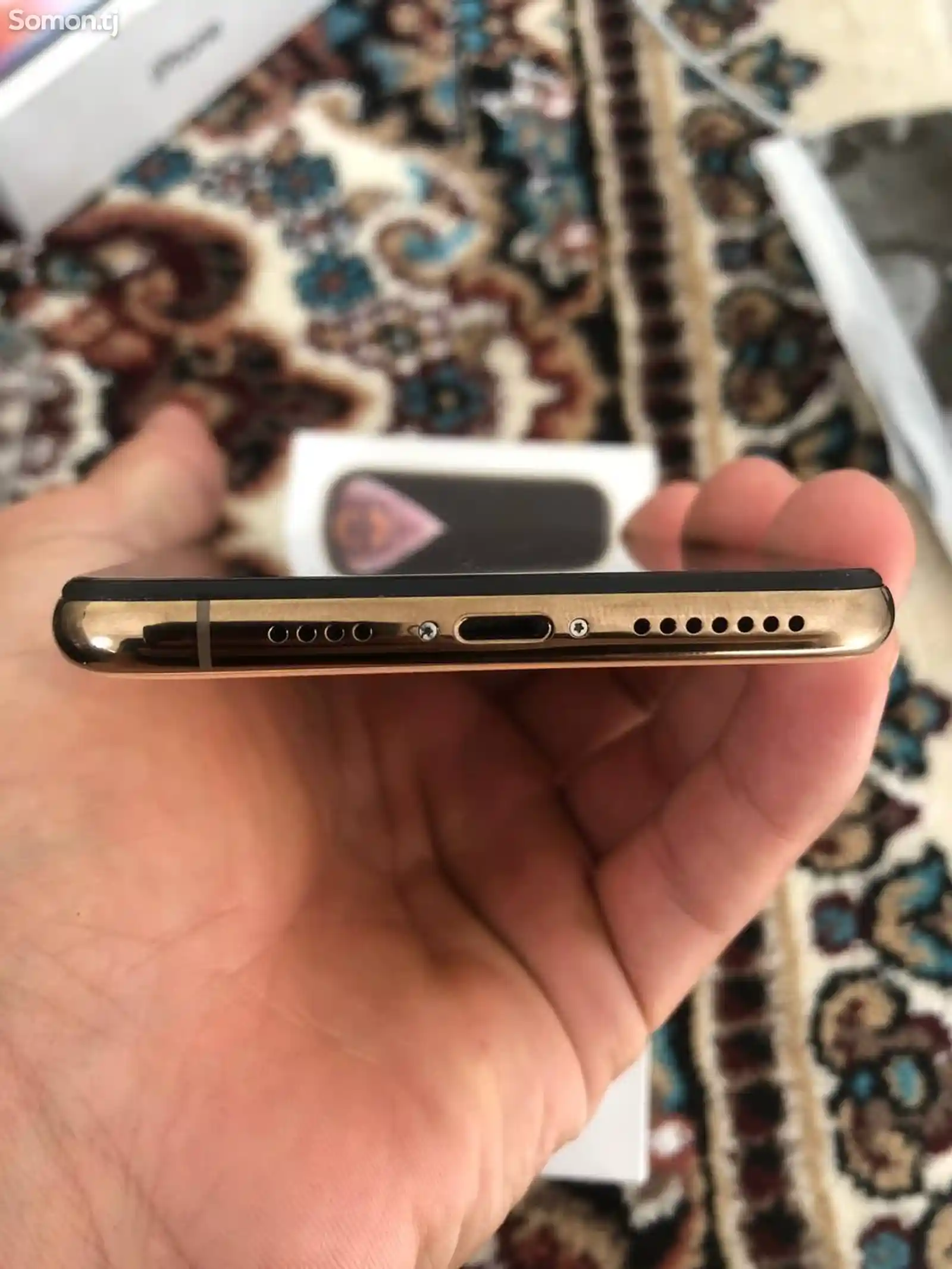 Apple iPhone Xs Max, 256 gb, Gold-3