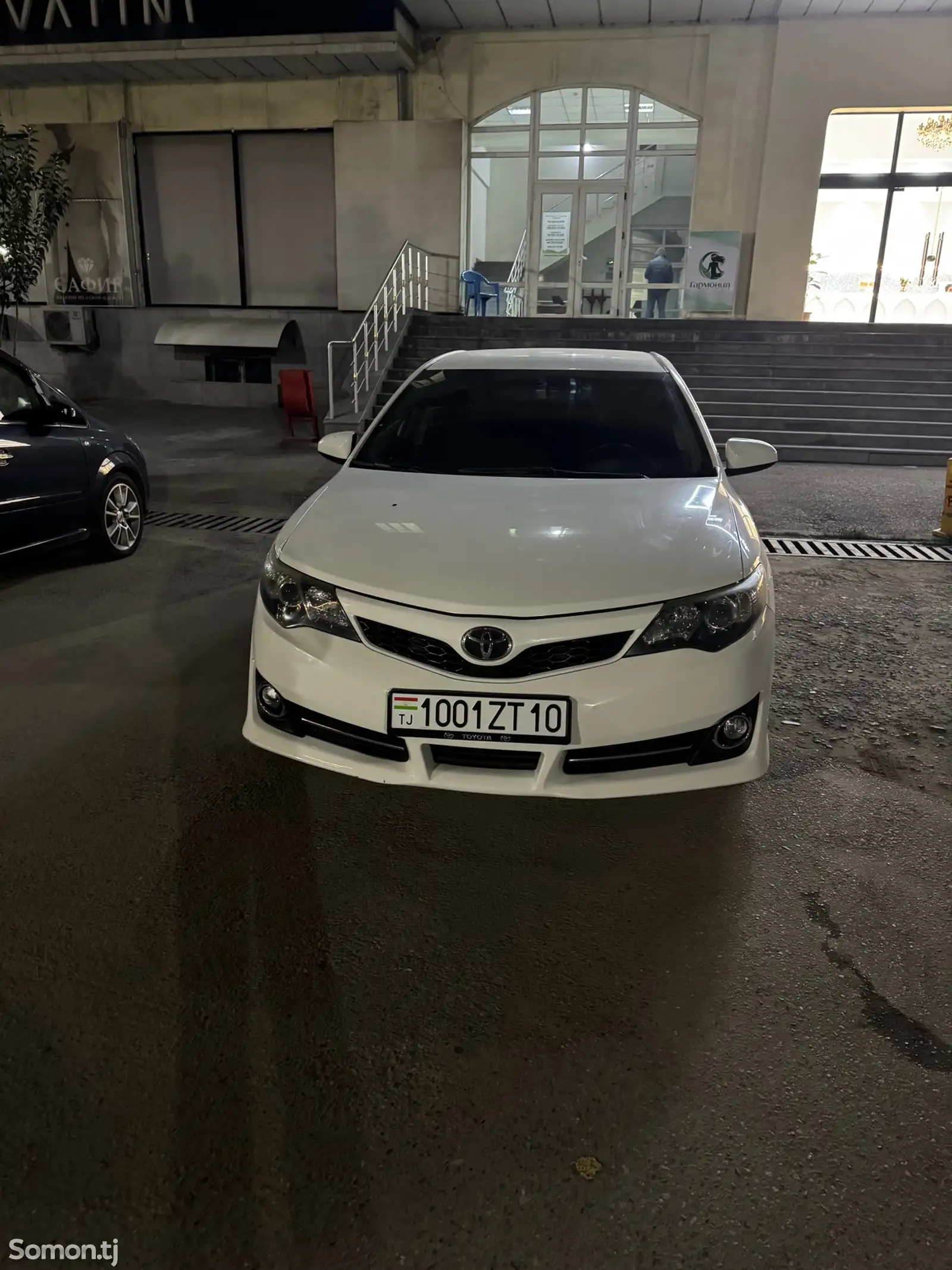 Toyota Camry, 2013-1