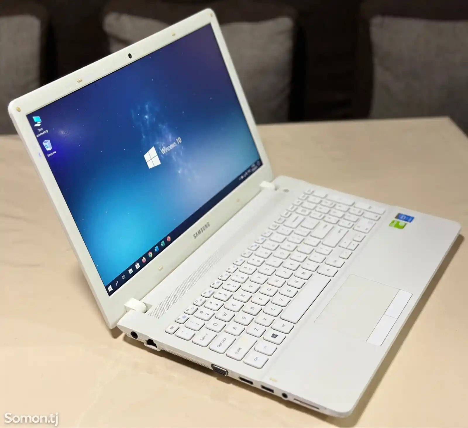 Ноутбук Samsung 270E5K i7-5gen-3