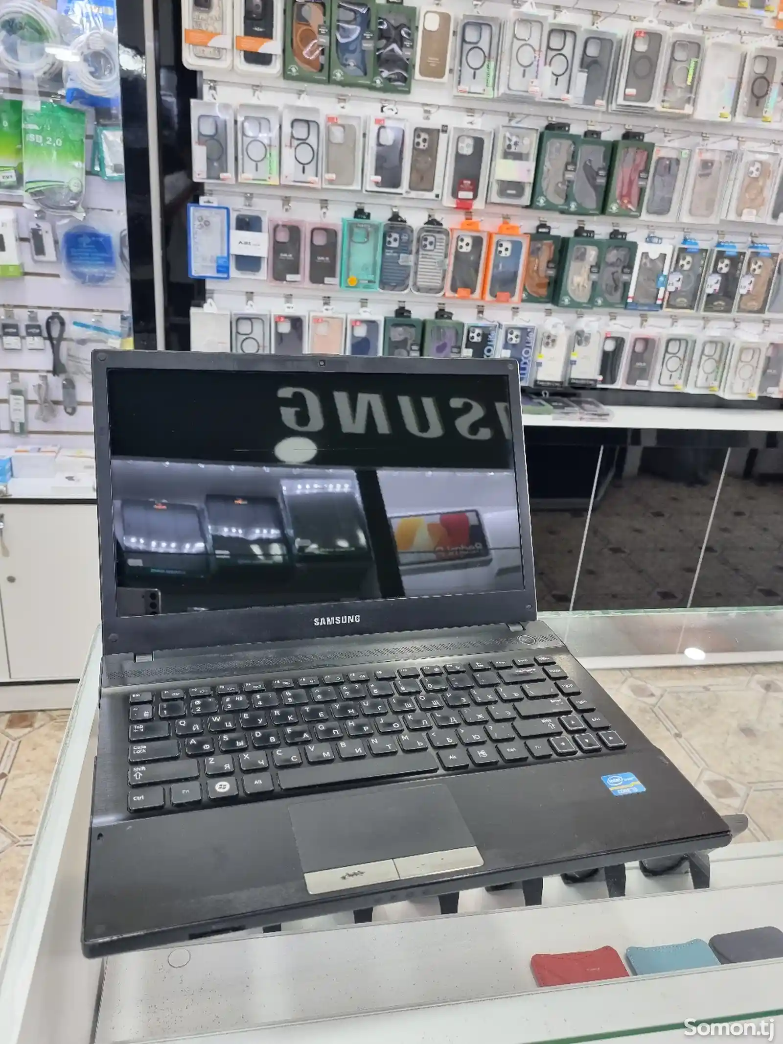 Ноутбук Samsung Core i3-1