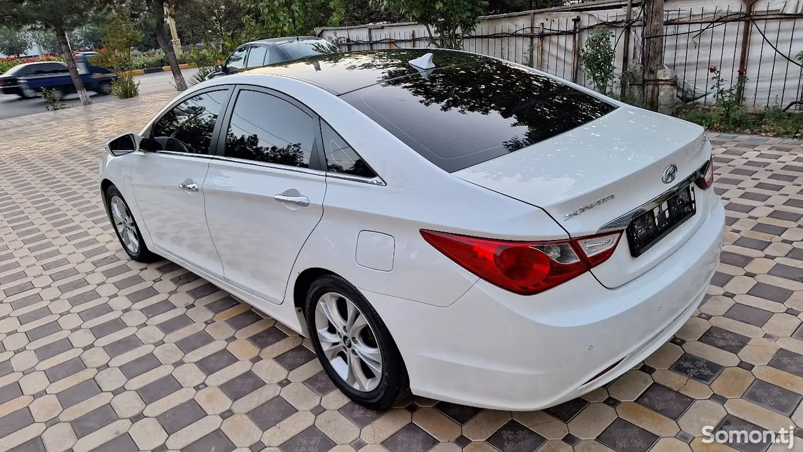 Hyundai Sonata, 2010-7