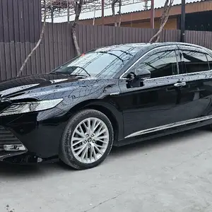 Toyota Camry, 2017