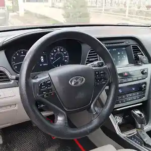 Hyundai Sonata, 2016