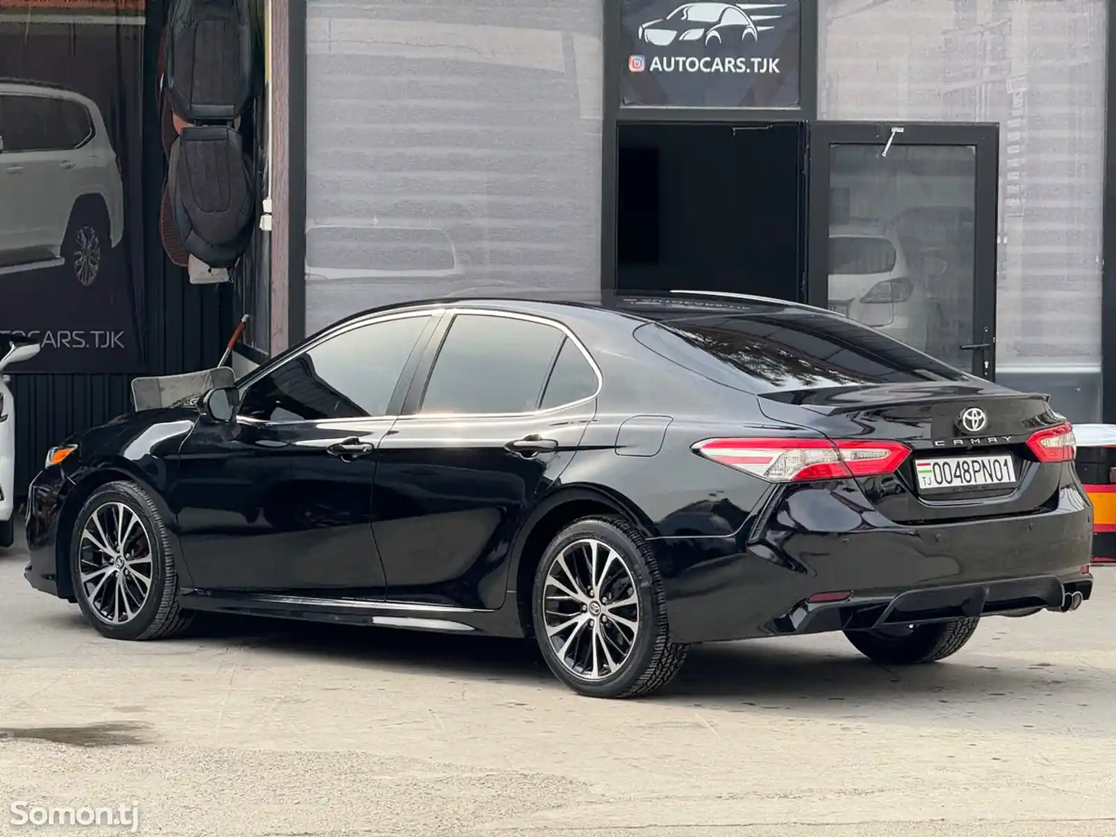 Toyota Camry, 2018-6