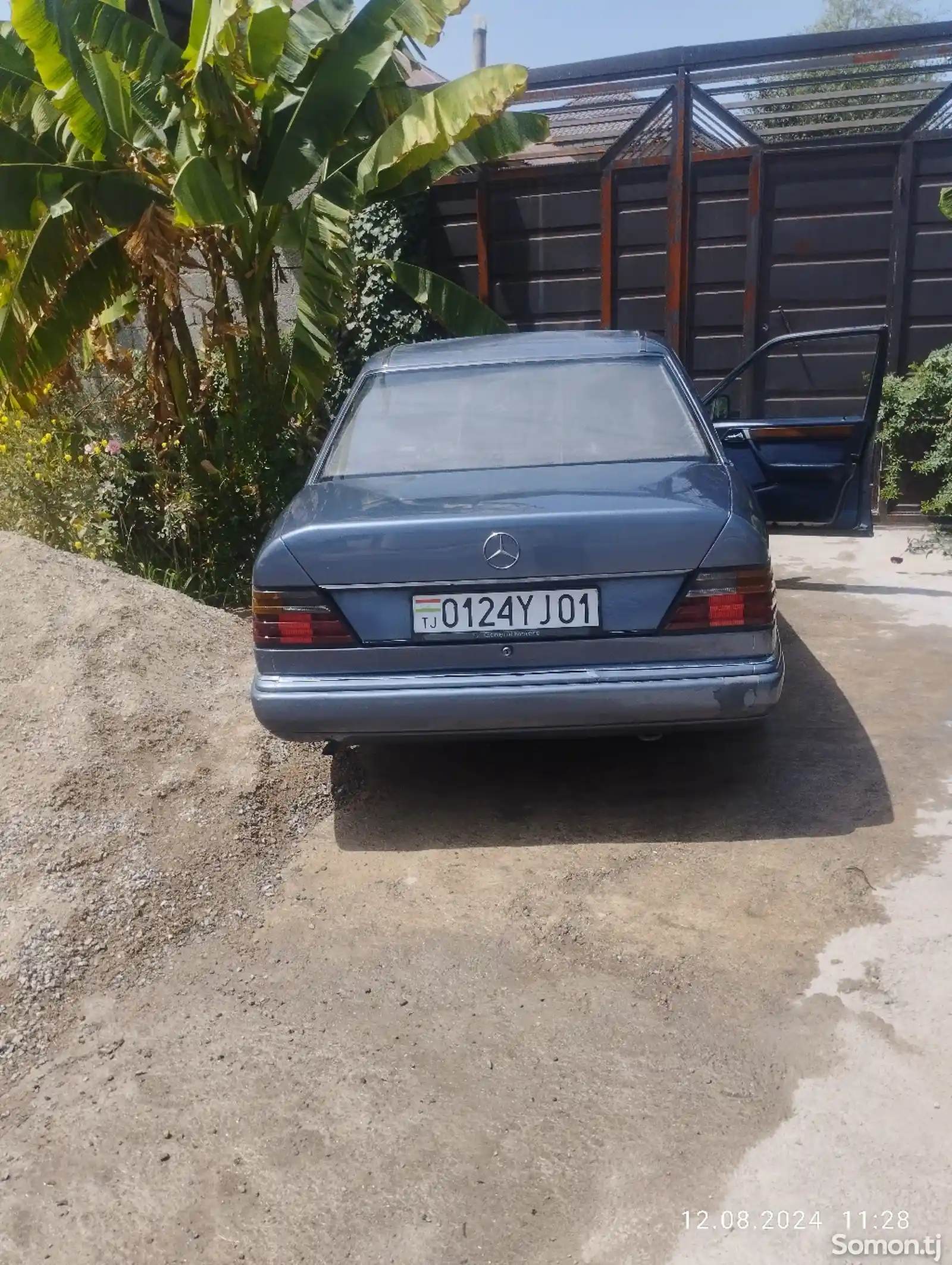 Mercedes-Benz W124, 1990-1