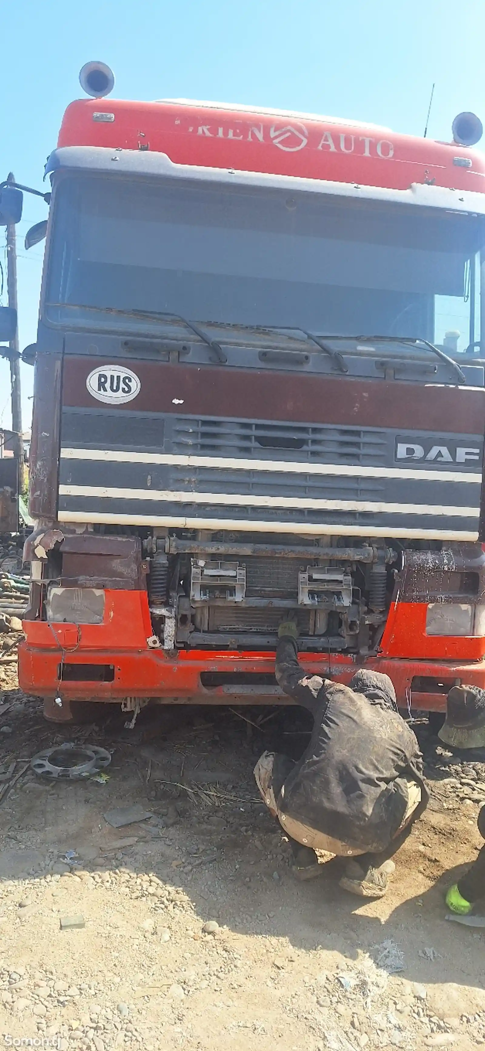 Седельный тягач Daf на запчасти-4