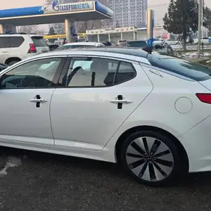 Kia K5, 2012