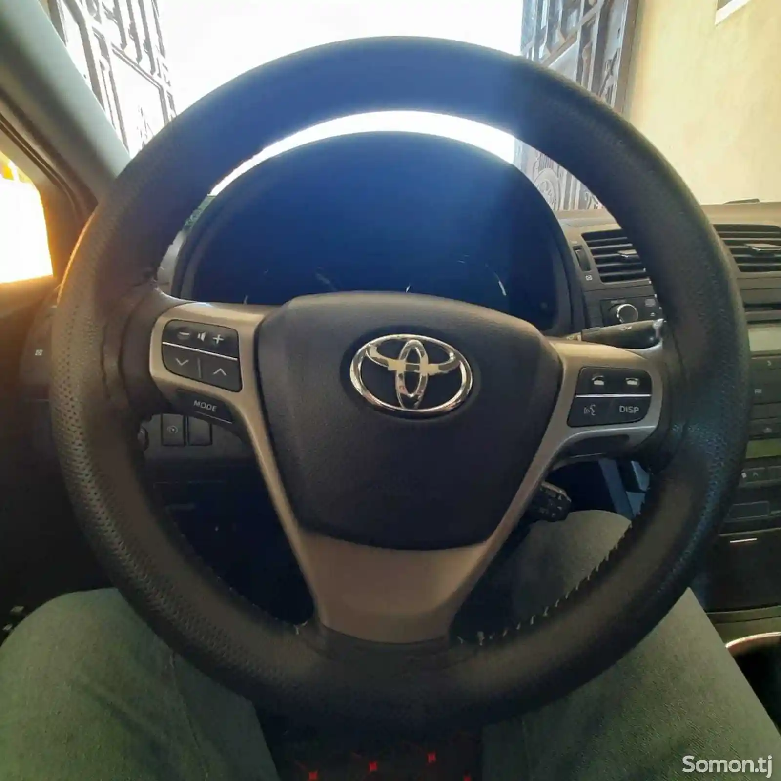 Toyota Avensis, 2011-6