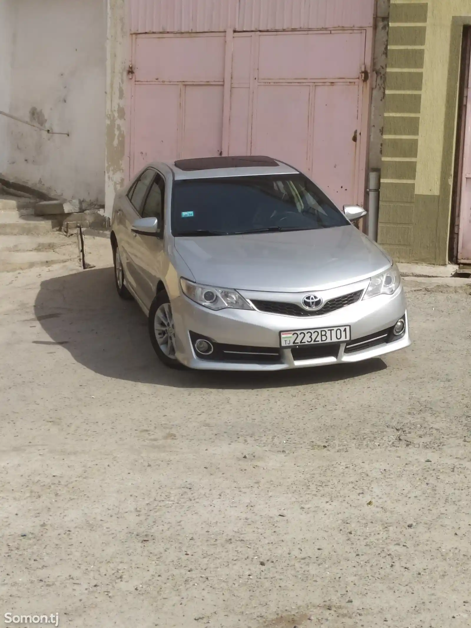 Toyota Camry, 2012-1