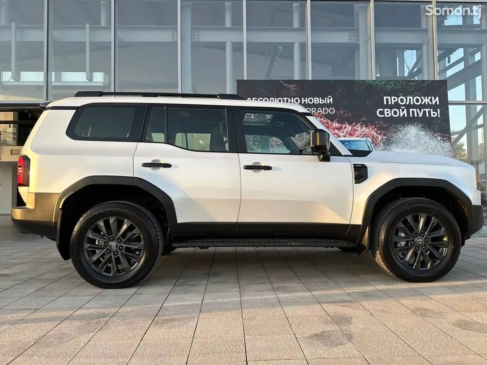 Toyota Land Cruiser Prado, 2024-4