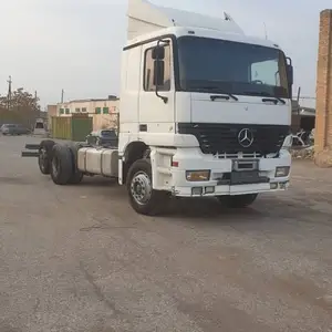 Mersedes actros 2535