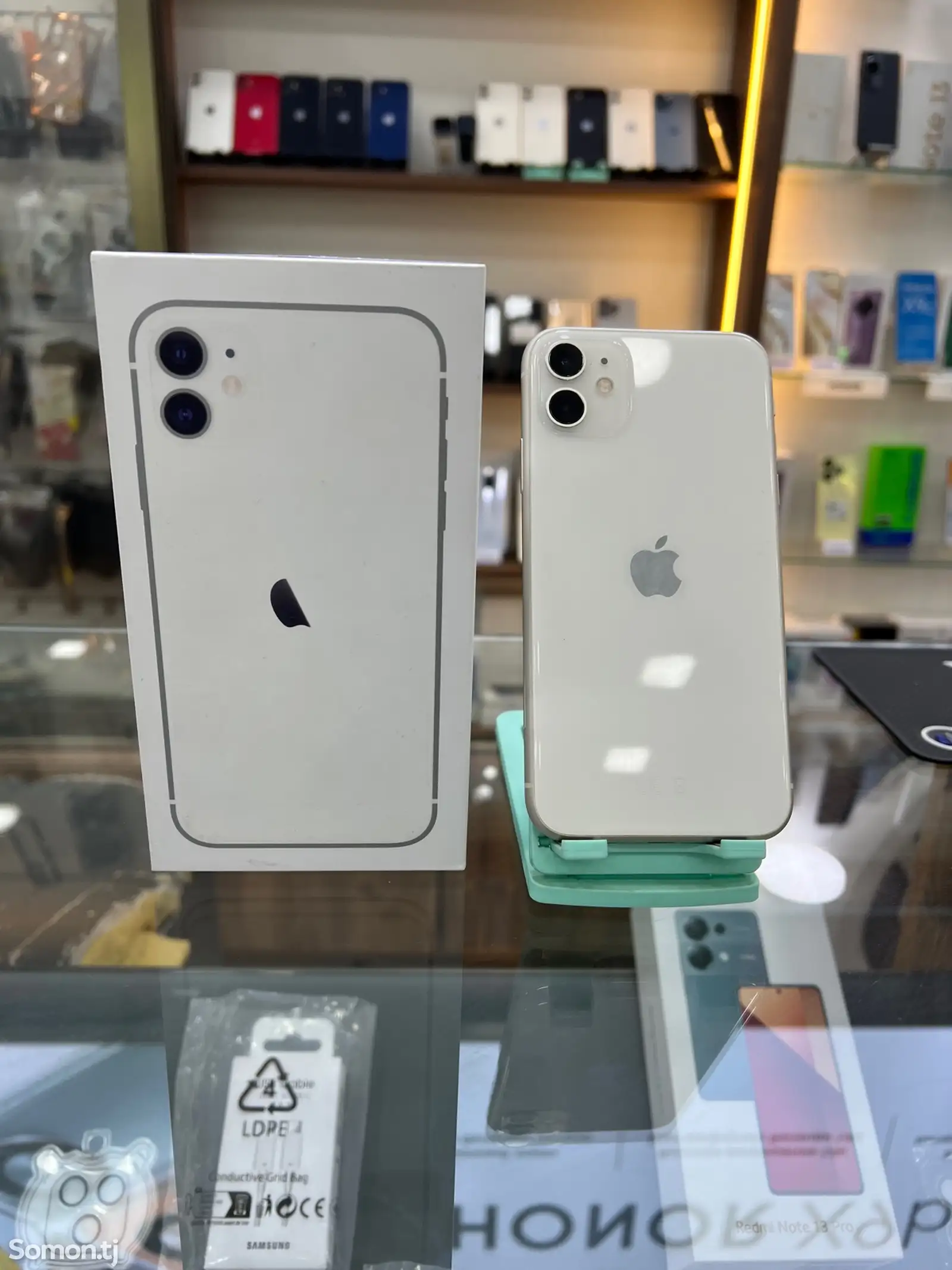 Apple iPhone 11, 64 gb, White-1