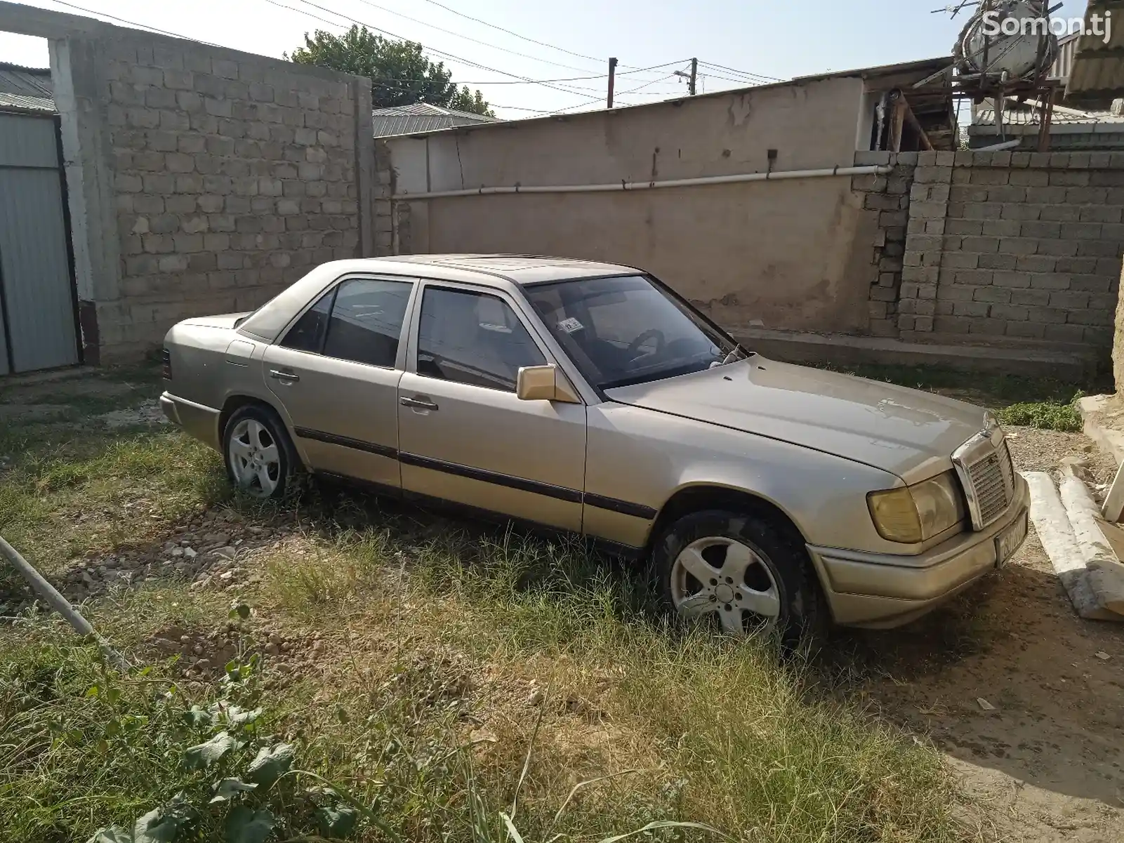 Mercedes-Benz W124, 1988-4