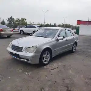 Mercedes-Benz C class, 2001