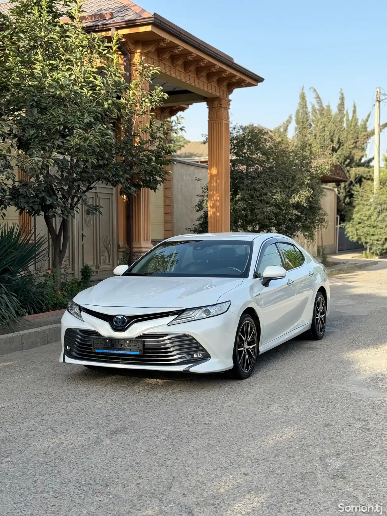 Toyota Camry, 2018-1