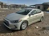 Hyundai Elantra, 2017-13