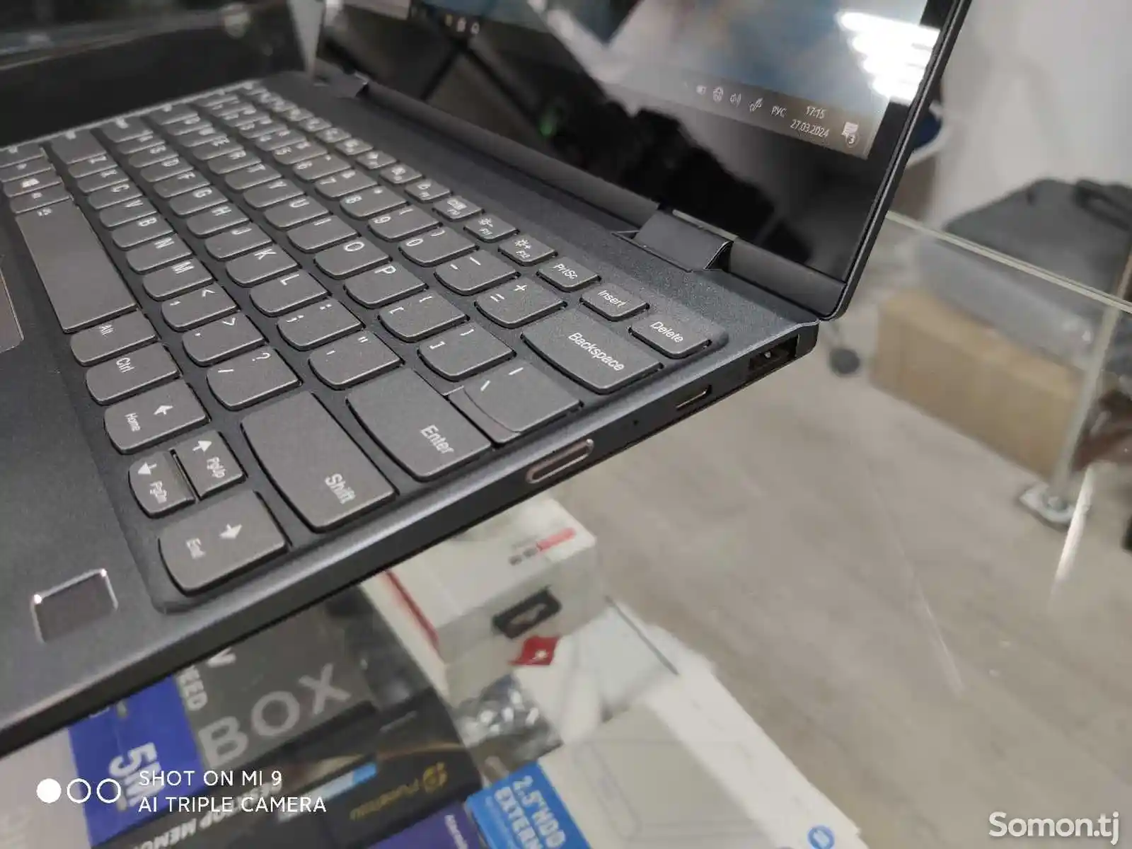 Ноутбук Lenovo Yoga core i5-7Gen-7